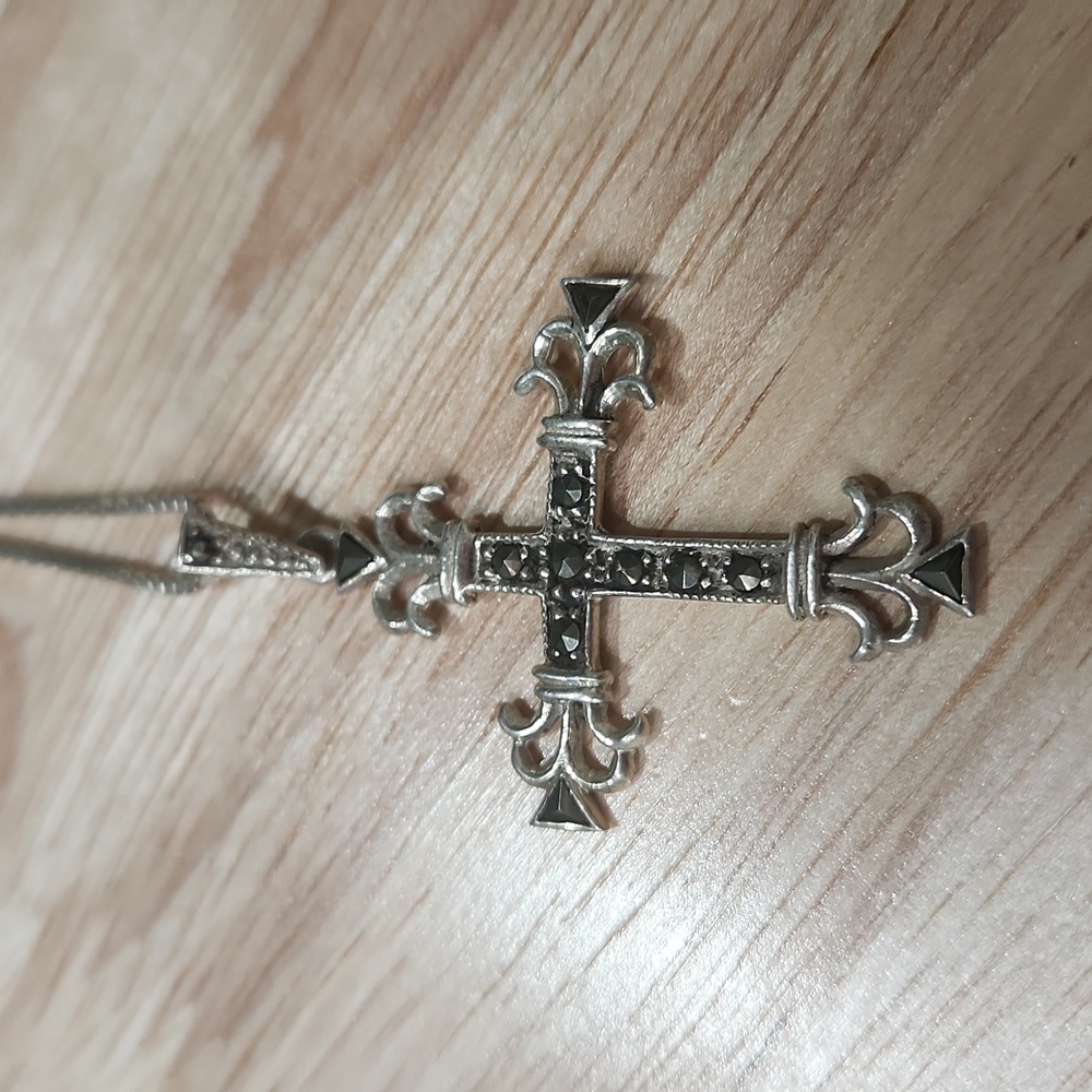 Silver Cross - Picture 2 of 3